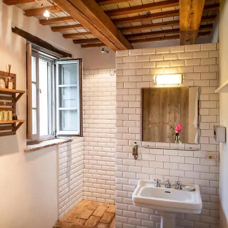 Casa San Ruffino Bed & Breakfast *