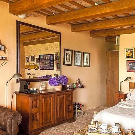 Casa San Ruffino Bed & Breakfast 4*